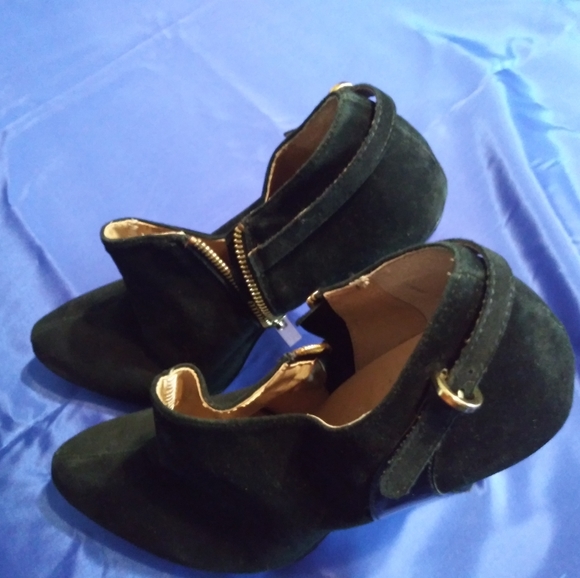 Boston Proper black booties - Picture 3 of 3